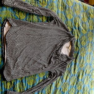 Blouse Black and White in great condition